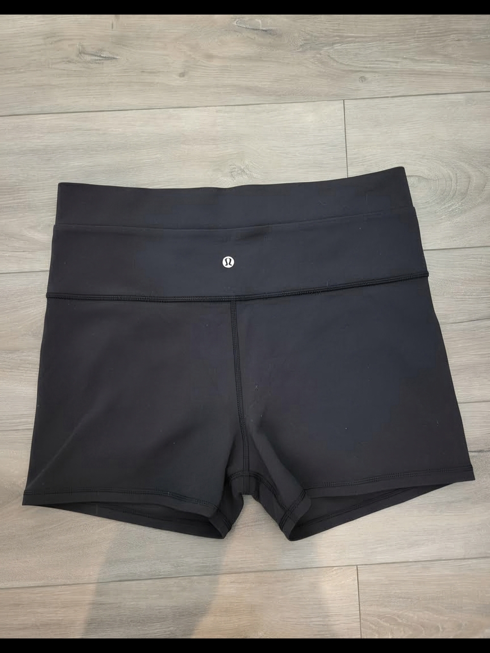 Lululemon Wunder Under High-Rise Shorts - Size 12